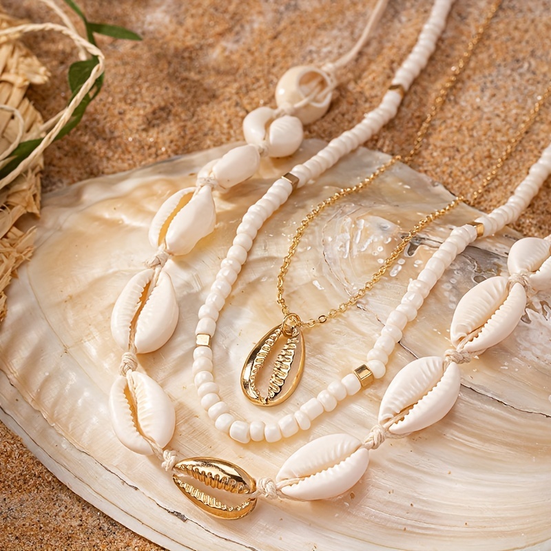 Stylish 3-Layer Shell Pendant Necklace Set for Women